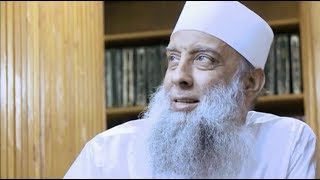 كتب العقيدة والمخطوطات | حلقة 23 | جولة في مكتبة الشيخ الحويني image