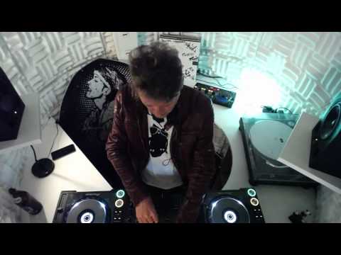 Andreas Henneberg @Get Physical Sessions Episode 45