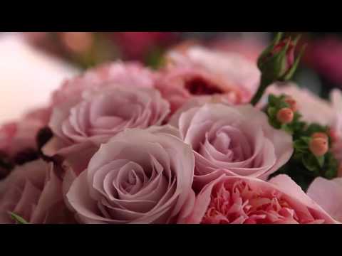 Neill Strain creates Floral Couture in Belgravia