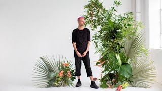 Mayesh Design Star: Tropical Entry Installation