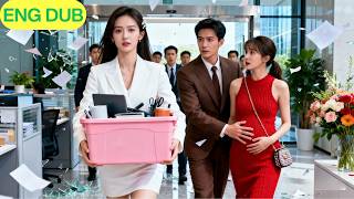 Na mijn scheiding trouwde ik met de CEO van zijn rivaliserende bedrijf. Nu hij failliet is, kijkt hij toe hoe ik, terwijl ik zwanger ben, zijn imperium koop.