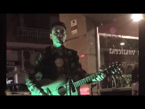 José Carlos Moro- Hora punta en el metro (José María Granados versión Enrique Urquijo)