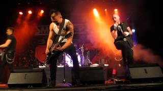 Smash Into Pieces - Bullets Live