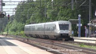 preview picture of video 'SJ X55 trains at Katrineholm station, Sweden'