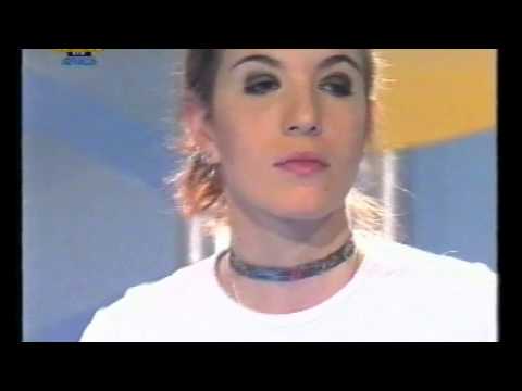Lúcia Moniz - A vida segue lá fora [Ao Vivo no Made in Portugal]
