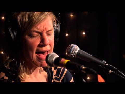 tUnE-yArDs - Hey Life (Live on KEXP)