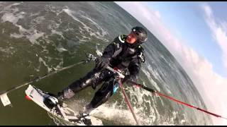 preview picture of video 'South Shields Kitesurfing.avi'