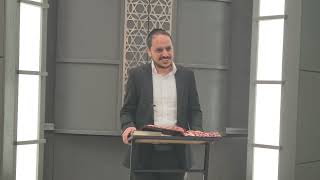 התחיל ברכת 'המעריב ערבים' במקום 'יוצר אור', מה יעשה?