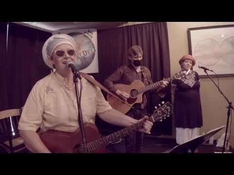 KATHY MCCARTY "Living Life" taped at NeWorlDeli, Austin, Tx. August 19, 2021