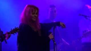 Ellinoora - Carrie (Live @ Klubi 16/10/2015)
