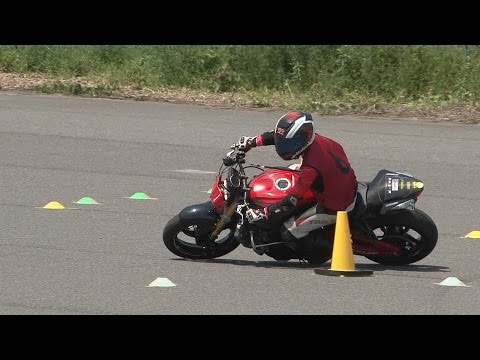 2017 4 30 TRY GYMKHANA k-two 選手 GSX-R750 heat zero
