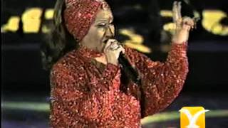 Celia Cruz, La vida es un carnaval, Festival de Viña 2000