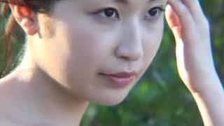 小野真弓   黒い水着映像