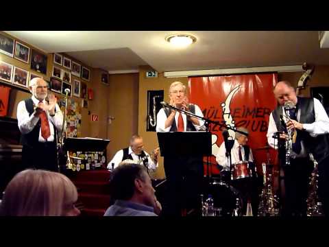 Ruhr-River Jazzband plays 