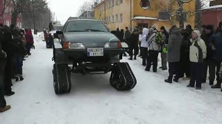 preview picture of video 'KARAKATITSA PARAAD 2012, Kallaste, Estonia (Super hand made CAR SHOW)'