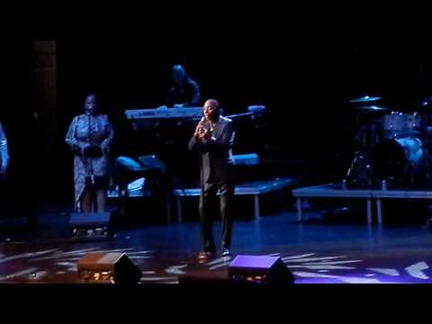 'The Charismatic' Jeffrey Osborne - "Share My Love" (LIVE)