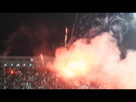 "Los Panzers te vienen a alentar!" Barra: Los Panzers • Club: Santiago Wanderers