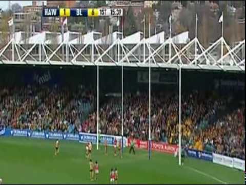 Lewis runs away from Rich!