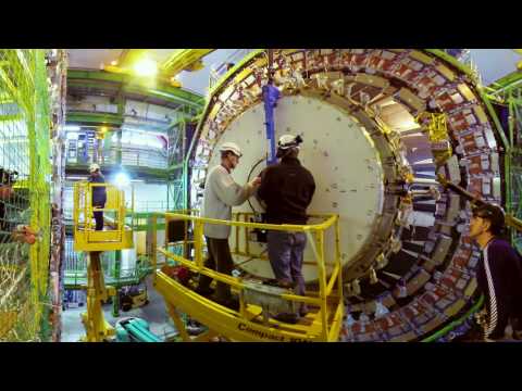 360º video: Step inside the CMS Experiment