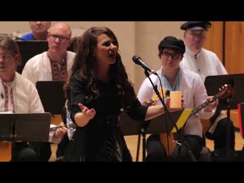 Under the Willow Tree / Под ракитою