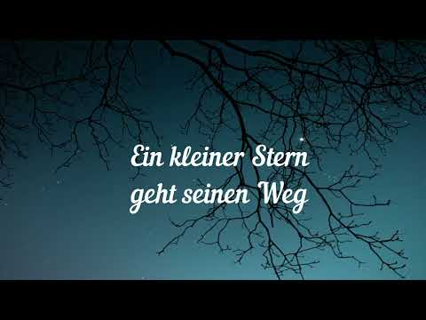 United Keys 2023 - Gaby spielt ihre Komposition "Ein kleiner Stern geht seinen Weg" ...