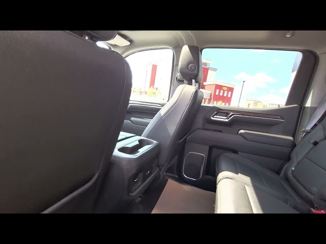 2022 Chevrolet Silverado 1500 LT Trail Boss V8 Power, Off-Road R in Cars & Trucks in Medicine Hat