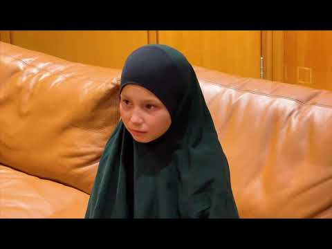 Top Channel/ Mbërrijnë në Bejrut nga Siria 19 gra e fëmijë shqiptarë, priten nga ministri Çuçi