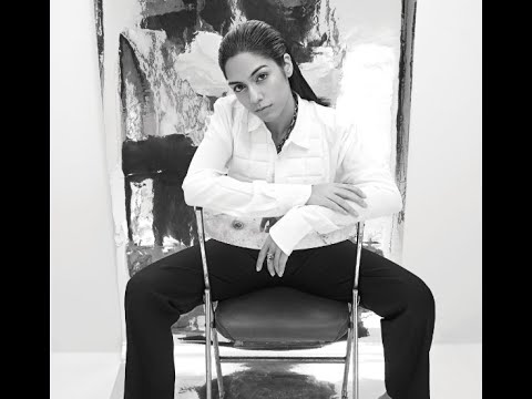 FEMALE Presents Shweta Sekhon in The Emoji Challenge