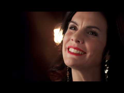 Schick Sisters - When it snows (Official Music Video)