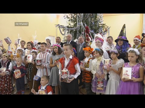 Владимир Дворник посетил Петриковскую специальную школу-интернат для детей с нарушениями речи видео