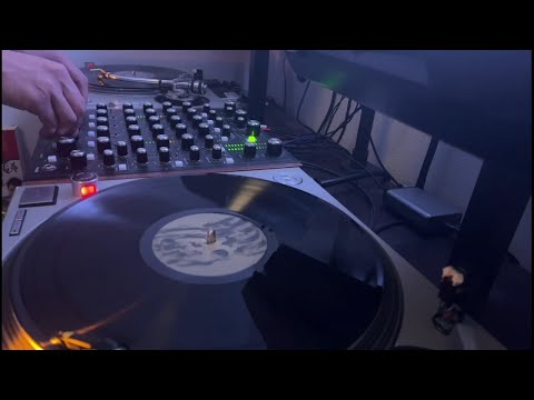 RoMinimal Tech Micro Minimal Deep House Vinyl Mix | Underground Vibez Live 2023.04.29
