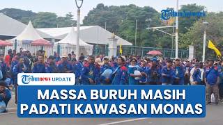 Bus Terjebak Macet, Massa Buruh Belum Bisa Pulang seusai Hadiri Peringatan May Day 2026 di Monas
