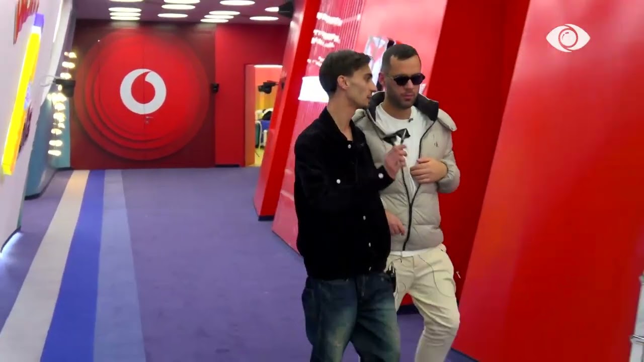 “Nuk të keqinterpreton askush jashtë”/ Juxhini bisedon me Stenaldon