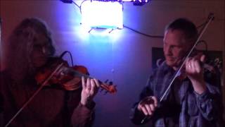 Cocktail Stevie Band performing Faded Love with twin fiddles