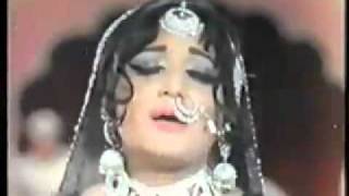 Jo bacha tha woh lutane ke liye aaye hainUmrao Jan AddaNoor Jehan RANI