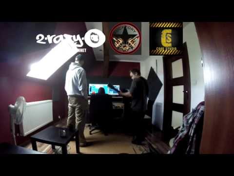 2razyo / Fucktory / Core studio