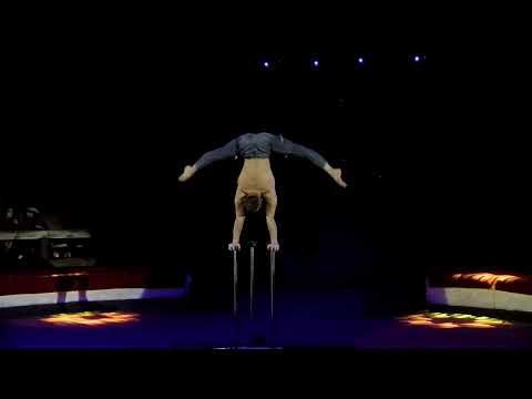 Handstand act. Ruslan Kalachevskyi
