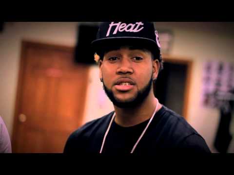 All Black Party -- BOM FOZ