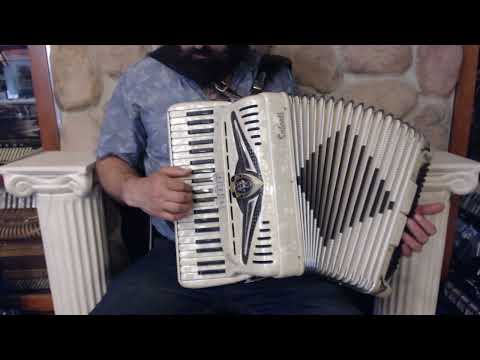 5422 - Ivory Salanti Mod. 2037 Piano Accordion LM 41 120 $699