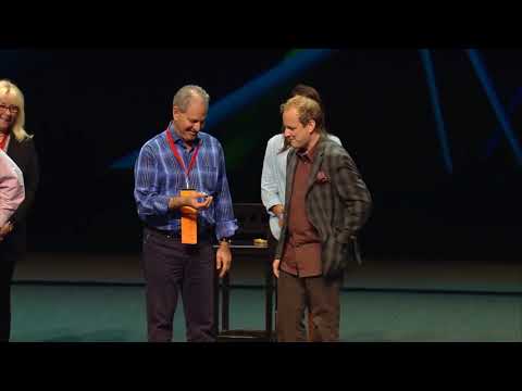 Apollo Robbins   La Ciudad de las Ideas 2013 "Dangerous Ideas"