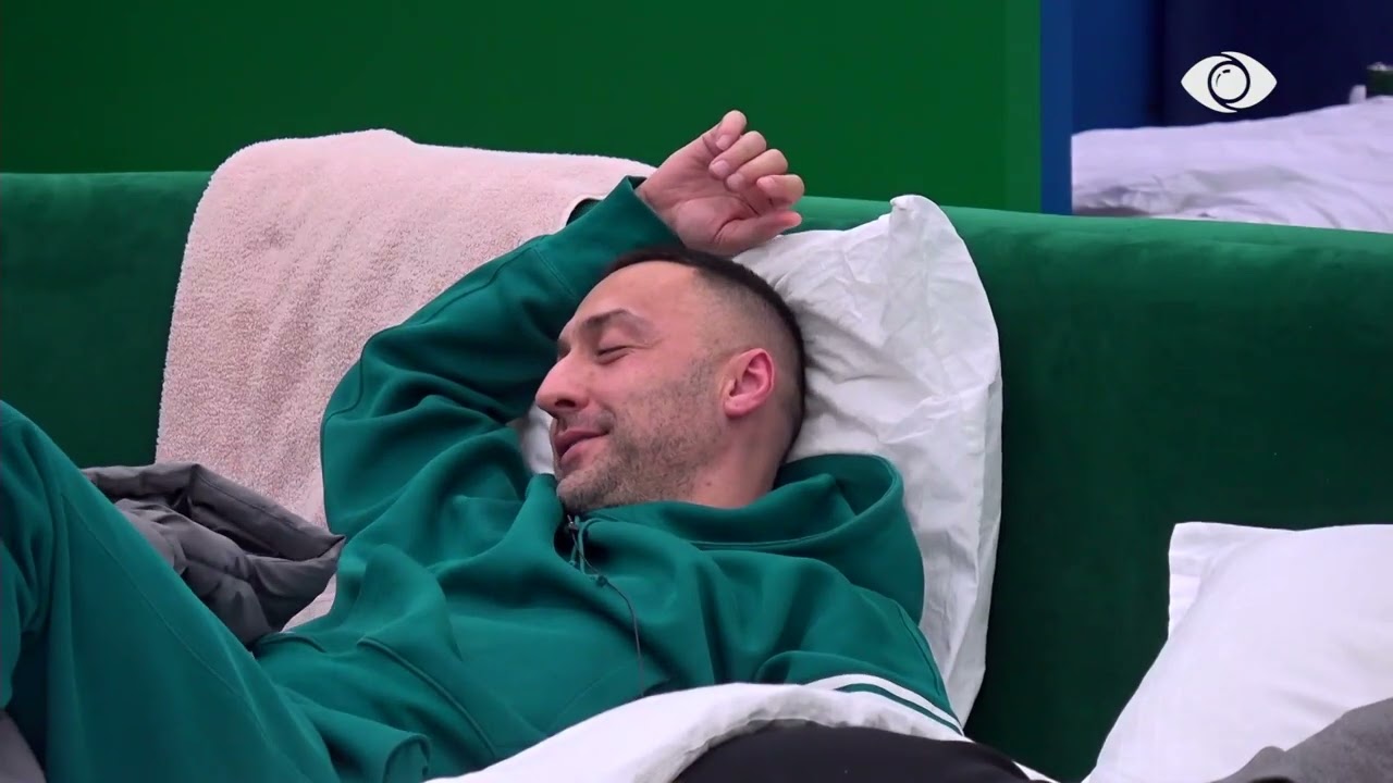 Je shumë e admirueshme kur nuk bërtet/ G Bani komplimenton Valbonën