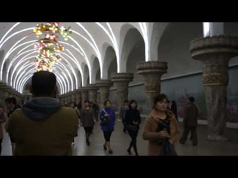 Estação de Metro na Coreia do Norte