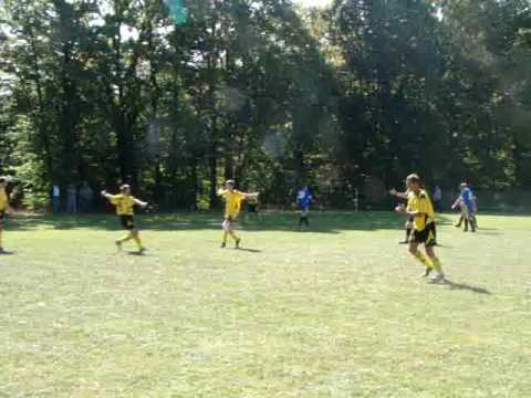 Czarni Smardzew - Huragan Swędów 1:2 Podsiadły (0:1)