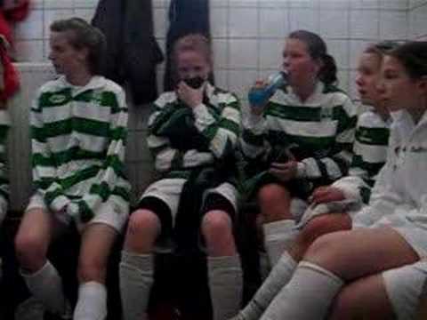 Amstelveen Heemraad - Buitenveldert bespreken in Kleedkamer