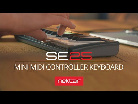 Nektar SE 25 mini MIDI controller keyboard
