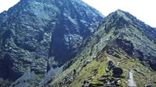 preview picture of video 'Climbing Carrauntoohil in Killarney, Kerry'
