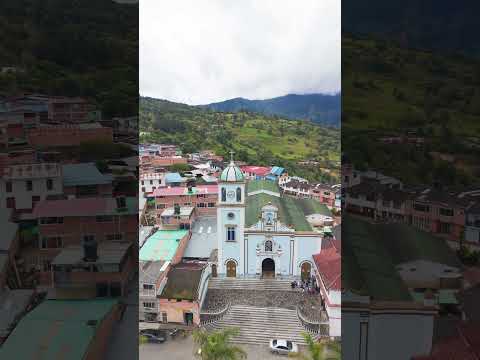 No es solo un pueblo… es una experiencia.⛪