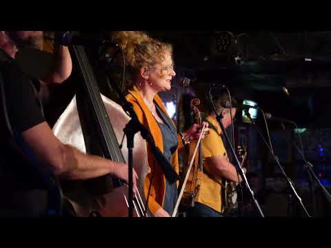 Becky Buller Band - Reach [Live]