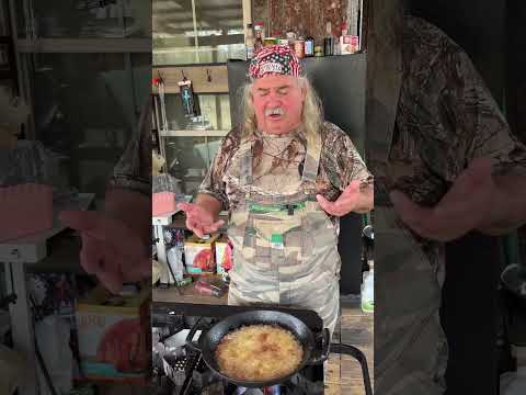 Cleaning My Frying Oil with Cornstarch