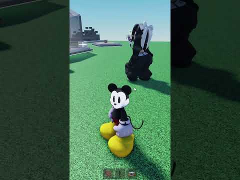Mickey experiences an EARTHQUAKE 😭💥 #roblox